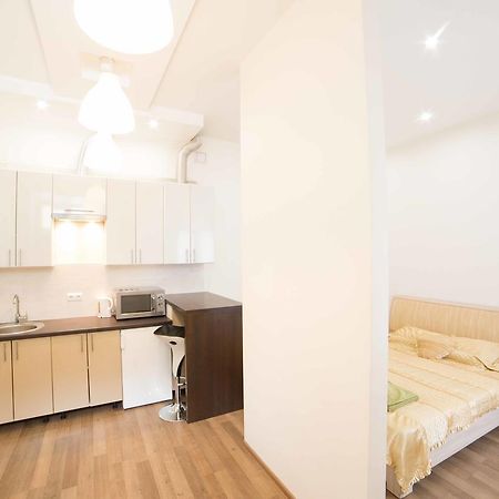 Chornovola 11 Apartment Lviv Centre Dış mekan fotoğraf